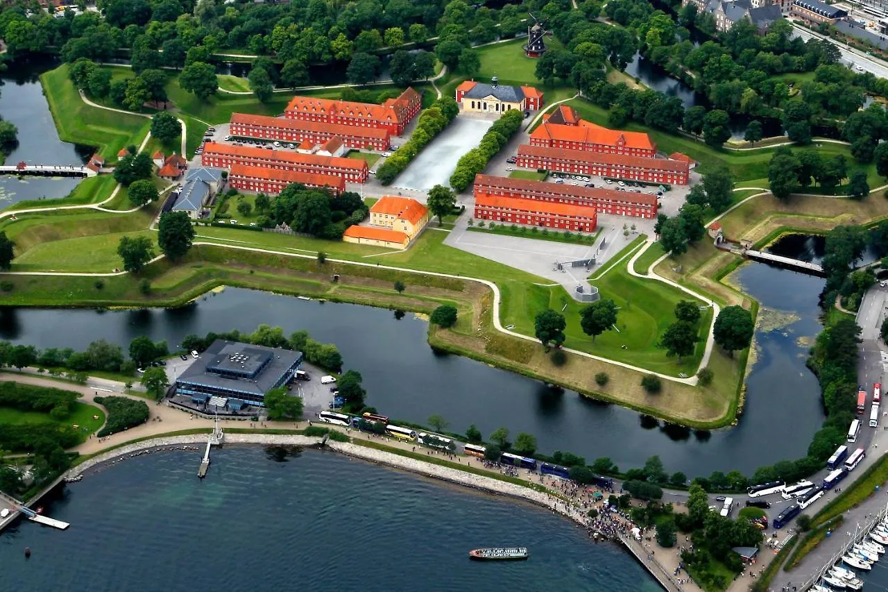 Lovely 3Br Manor Apartment 5 Min From Tivoli Gardens Copenhague