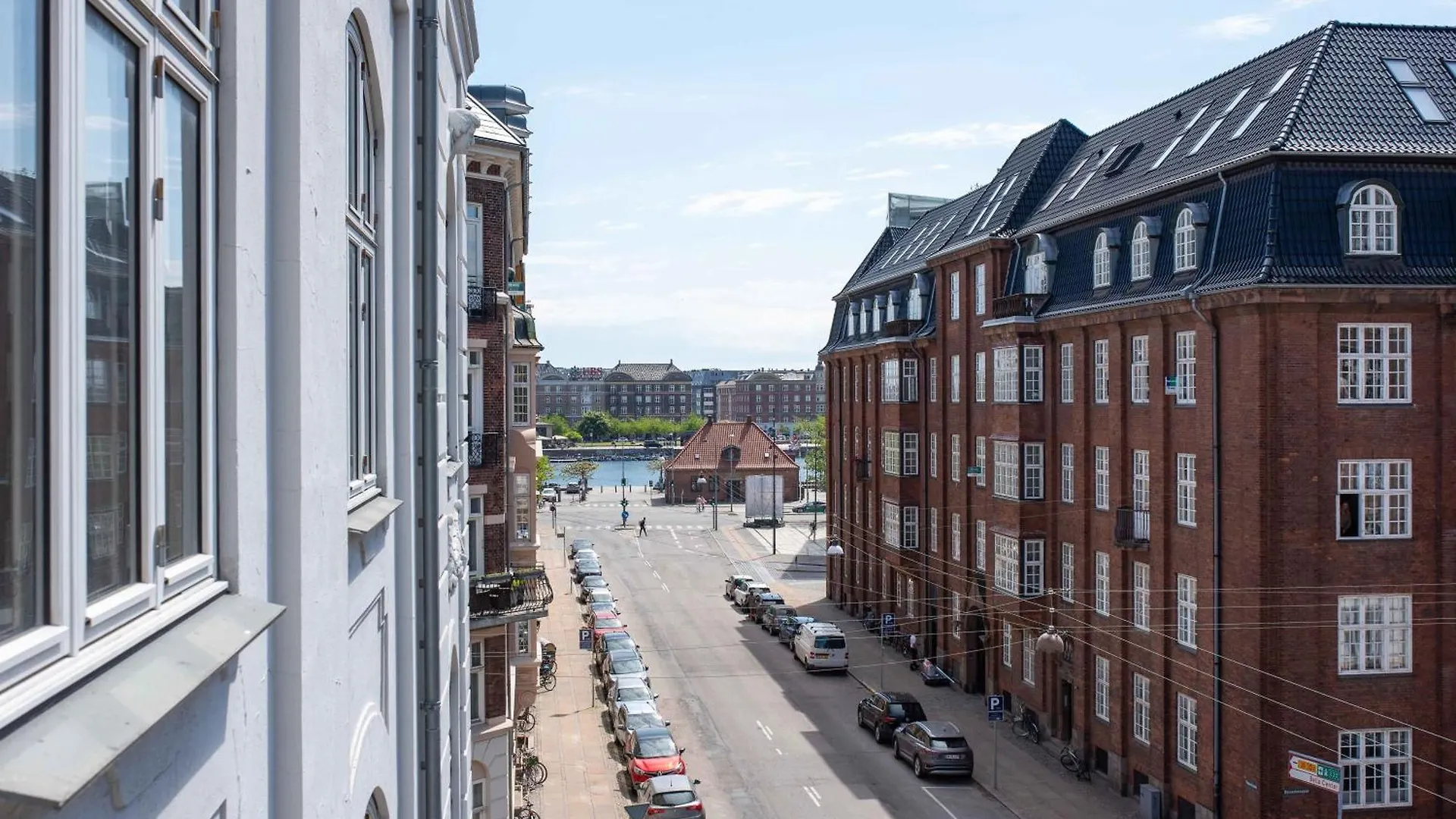 Lovely 3Br Manor Apartment 5 Min From Tivoli Gardens Copenhague